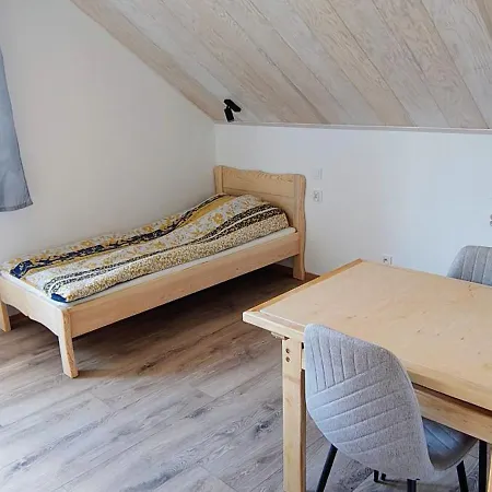 Apartment Akacjowe Wzgorze *